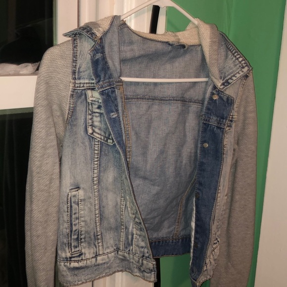 Jean Jacket - Picture 2 of 5